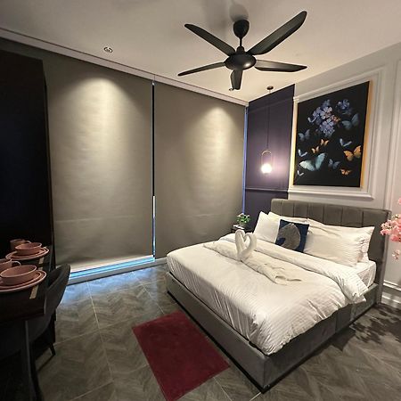 Skyline Homes By Scarletz Suites Klcc Куала-Лумпур Экстерьер фото