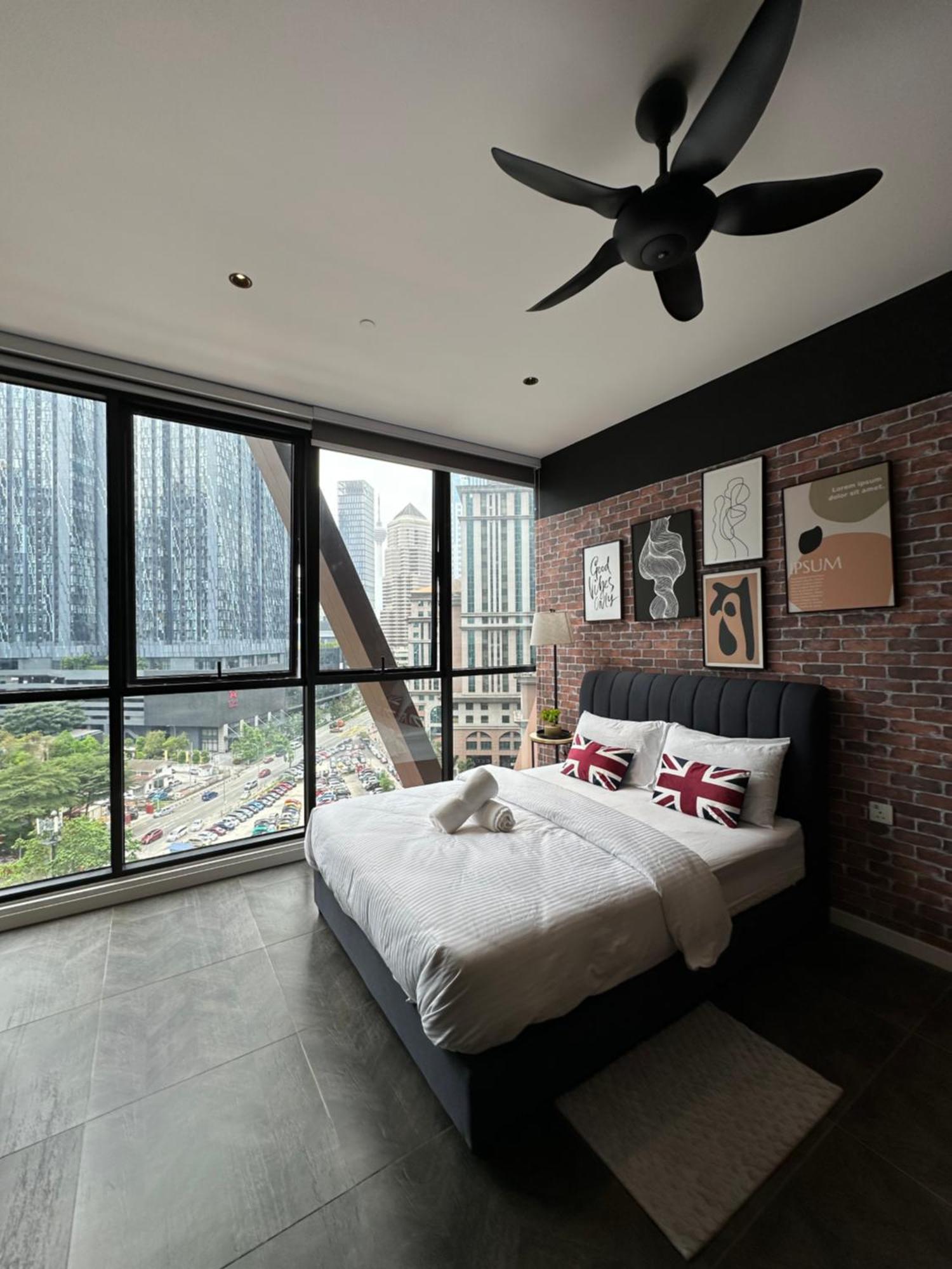 Skyline Homes By Scarletz Suites Klcc Куала-Лумпур Экстерьер фото