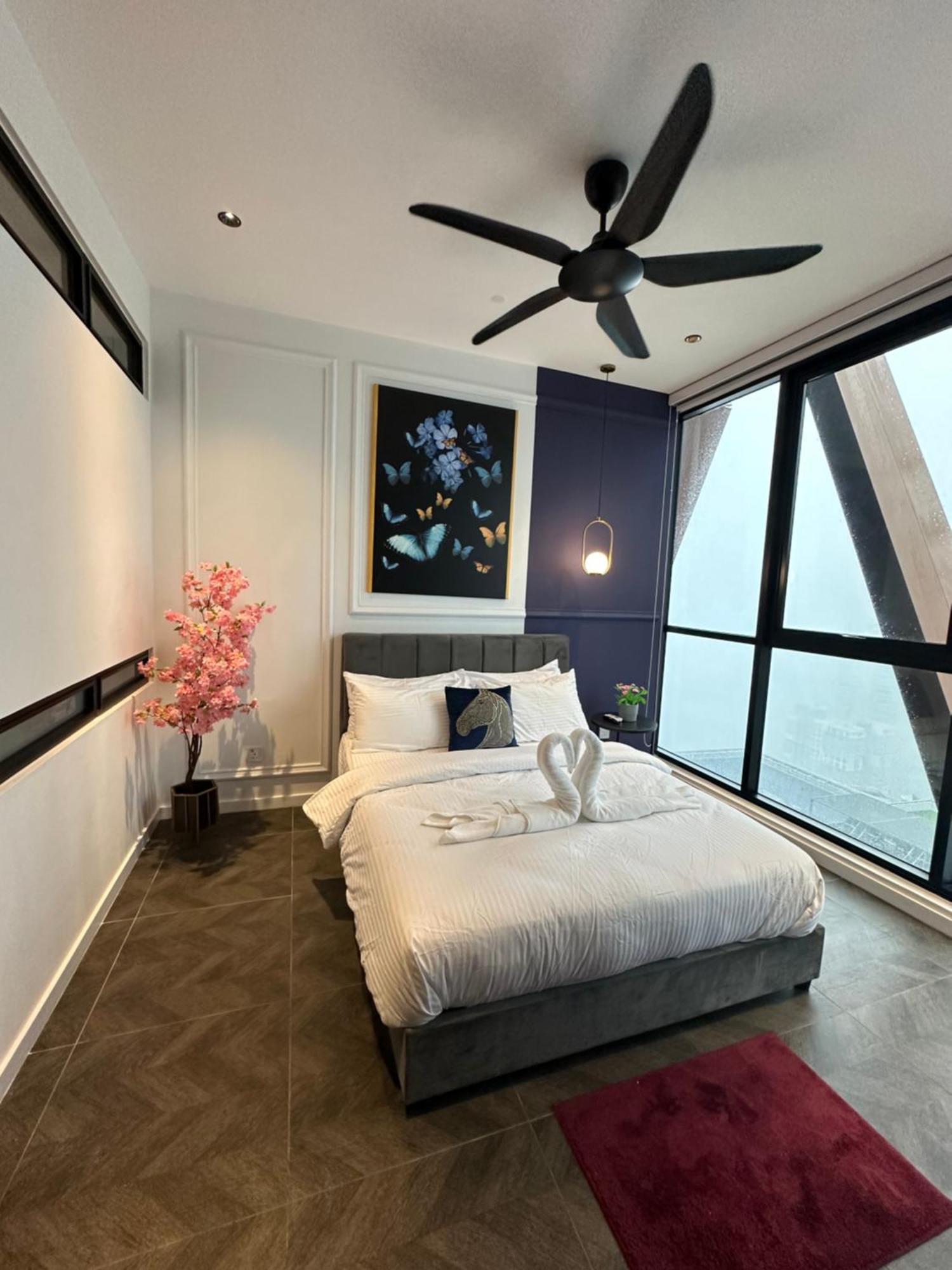 Skyline Homes By Scarletz Suites Klcc Куала-Лумпур Экстерьер фото